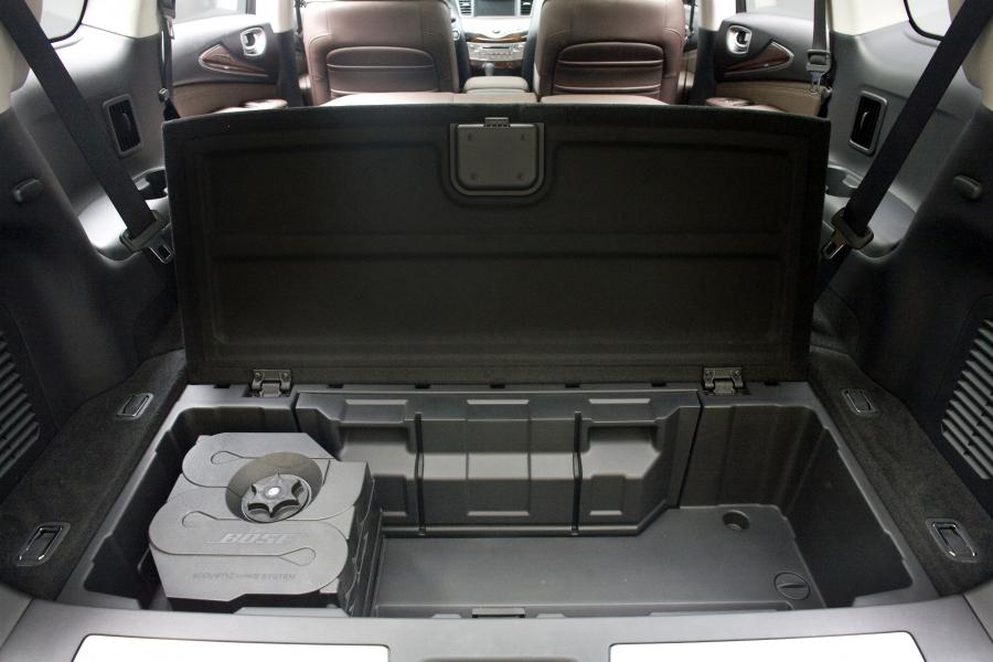  Infiniti JX35 2013 года  (фото 3 из 95)